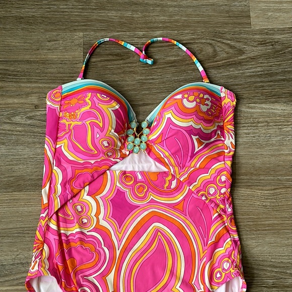 TRINA TURK STANDARD TWIST FRONT CUTOUT BANDEAU ONE PIECE SWIMSUIT WOMENS 8 - Picture 4 of 8